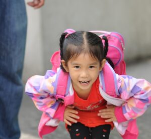 小学生がドライアイで涙目になる原因と対策は？