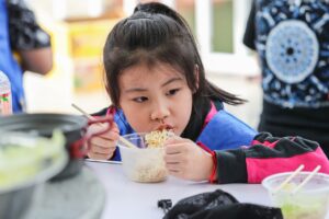 小学生のドライアイを改善するための食事とは？