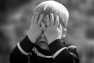 幼児の視力低下、見逃せないサインとは？