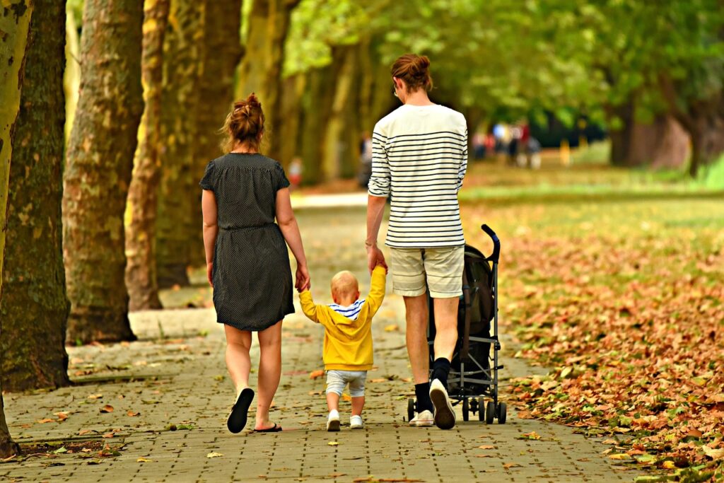 子どもにブルーライトカットメガネは本当に効果的？